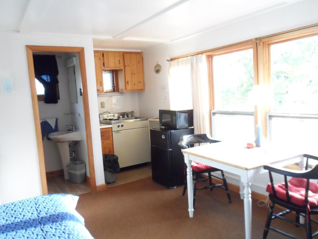 White Oak Motel & Cottages Holderness Bilik gambar