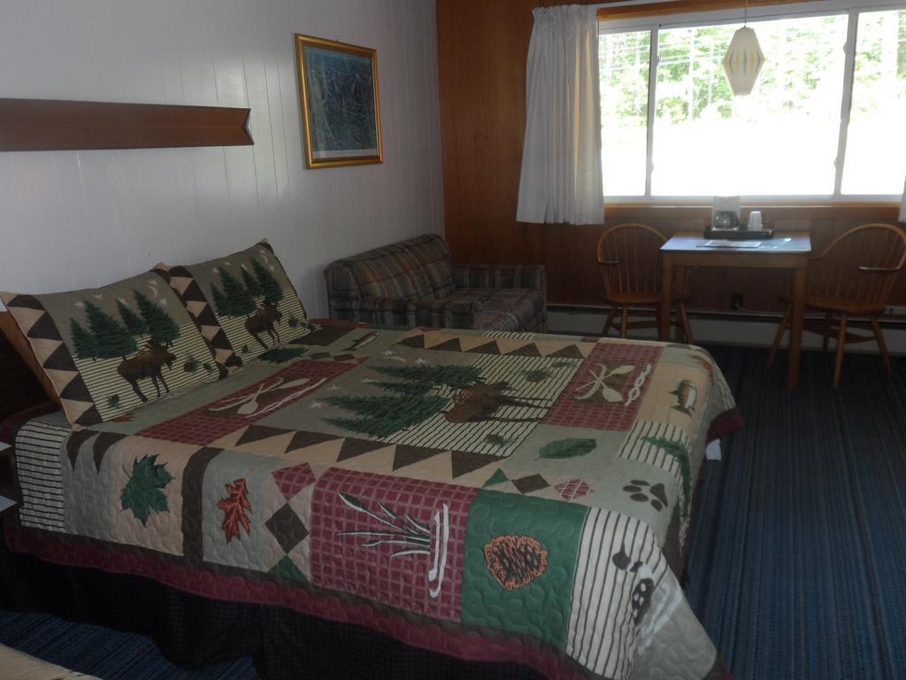 White Oak Motel & Cottages Holderness Bilik gambar