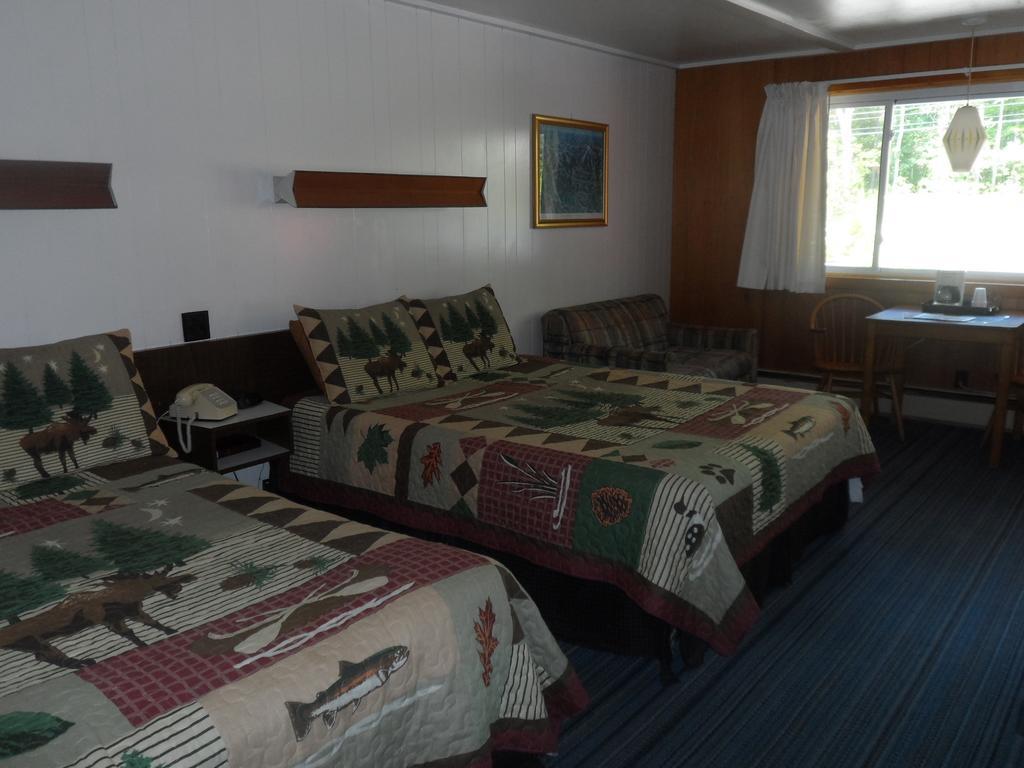 White Oak Motel & Cottages Holderness Bilik gambar